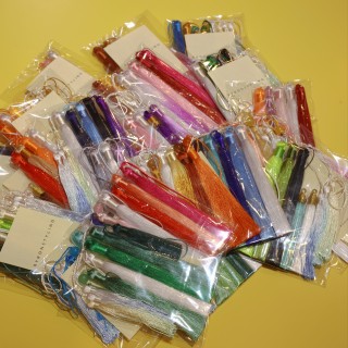 流蘇包（顏色隨機出）