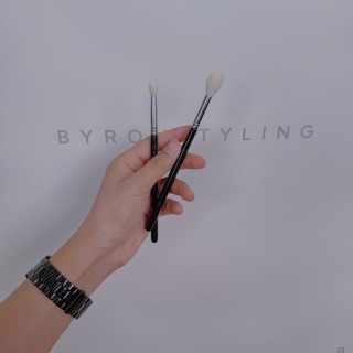 大小棕毛刷各一（2入）