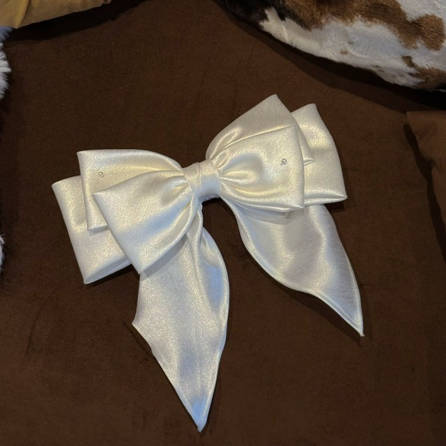 全新珍珠緞光蝴蝶結（有暗夾，可折形狀）