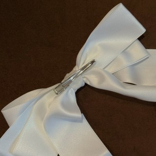 全新純白緞布蝴蝶結（有暗夾）